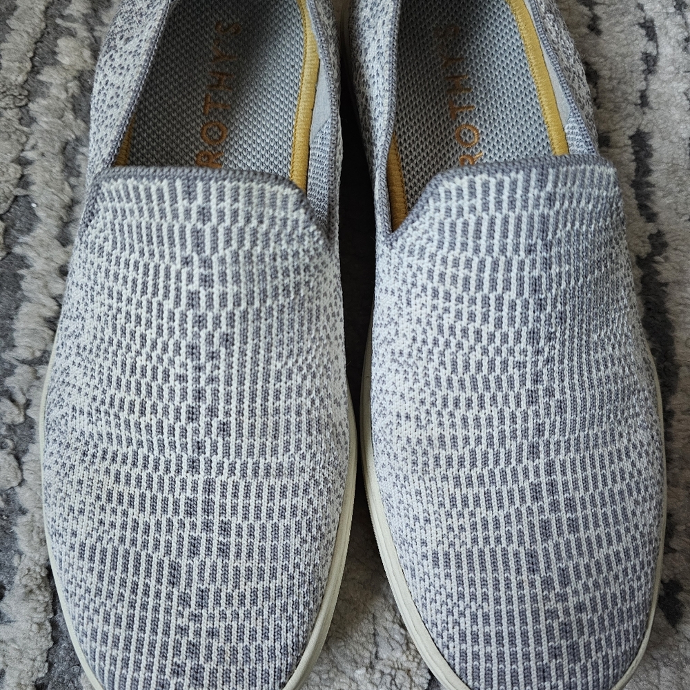 Rothy's Slip On - W8.5 Grey Snake Print